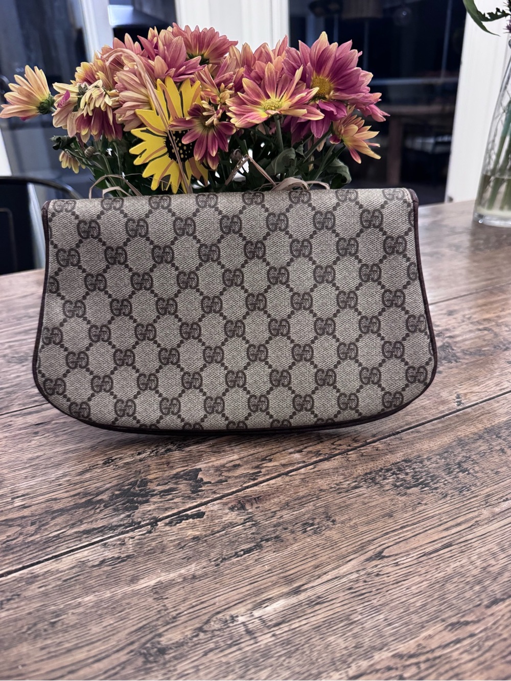 Authentic Vintage Gucci Blondie GG Supreme Clutch - Picture 2 of 11
